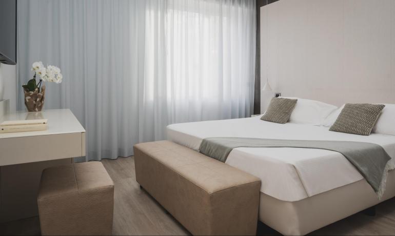 theregentsanmarino en early-booking-offer-hotel-san-marino-with-pool 020