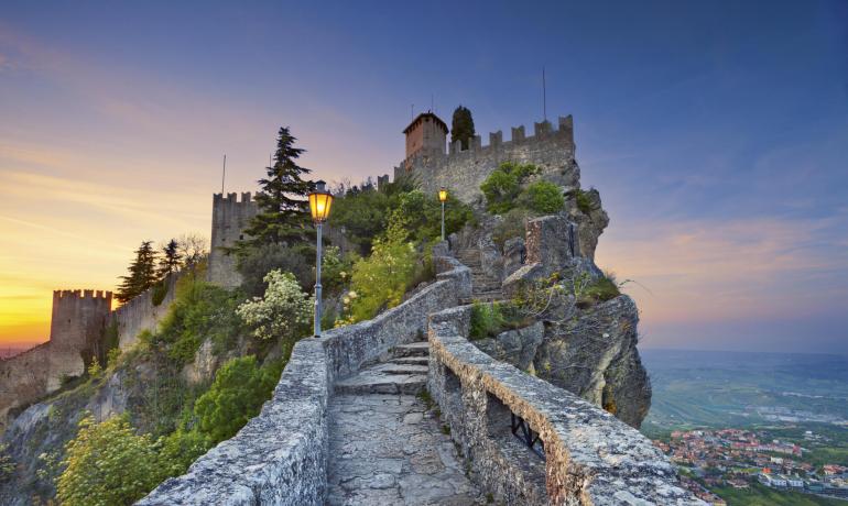 theregentsanmarino en special-family-offer-in-hotel-in-san-marino-with-pool 022