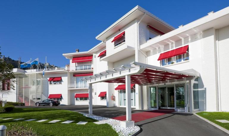 theregentsanmarino en early-booking-offer-hotel-san-marino-with-pool 021